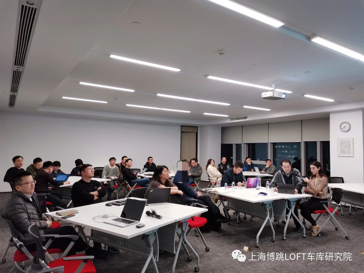 鹰潭杭州LOFT车库专题会